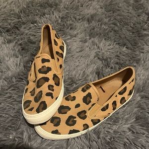 Old Navy Leopard Slid on Sneakers